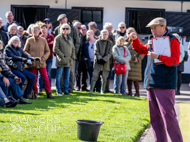 NH051025-60 - Nicky Henderson Stable Visit